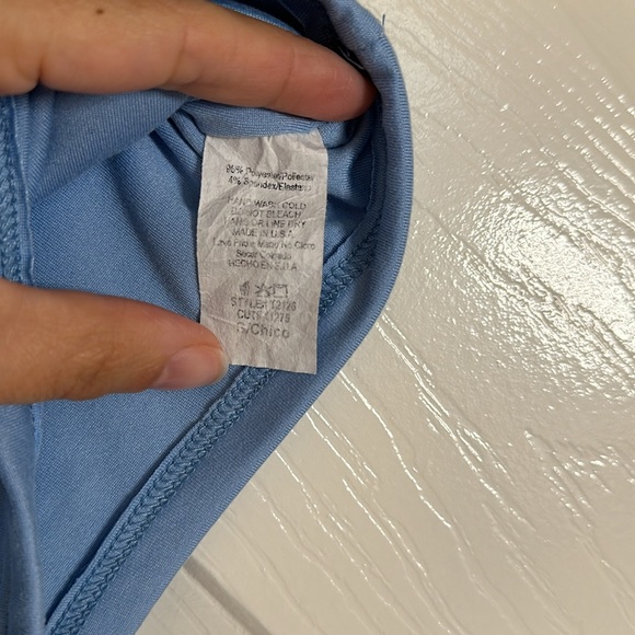 Blue tank crop - Picture 4 of 4